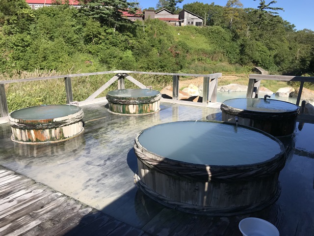 ふけの湯混浴樽風呂