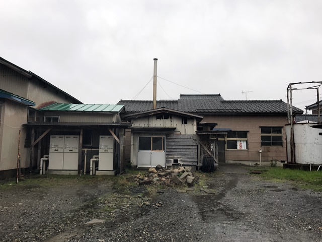 新津温泉