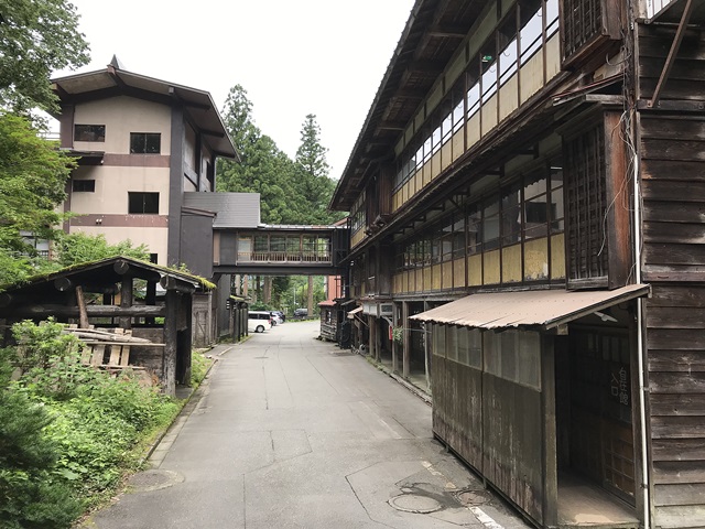 栃尾又温泉自在館