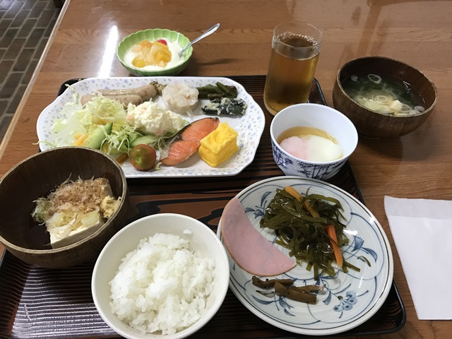 藤七温泉　朝食