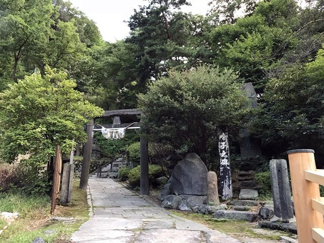 鳴子神社